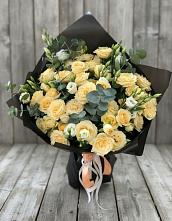 Букет цветов из:  Розы и Лизиантусы #REPLACE_PRED# Степном