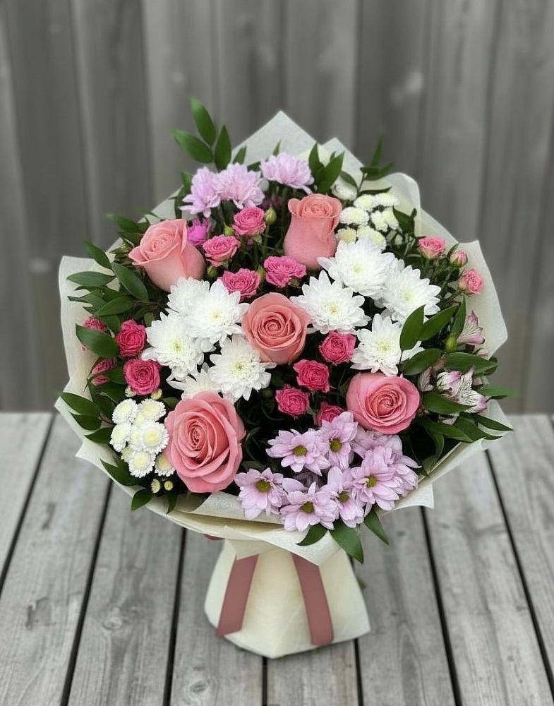 Букет цветов из: Альстромерии, Гвоздики, Розы и Хризантемы в Степном