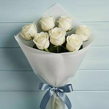 Букет 7 Белых роз Эдлесс Лав в Степном