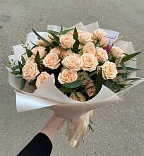 Букет Кремовые розы Латте в Степном