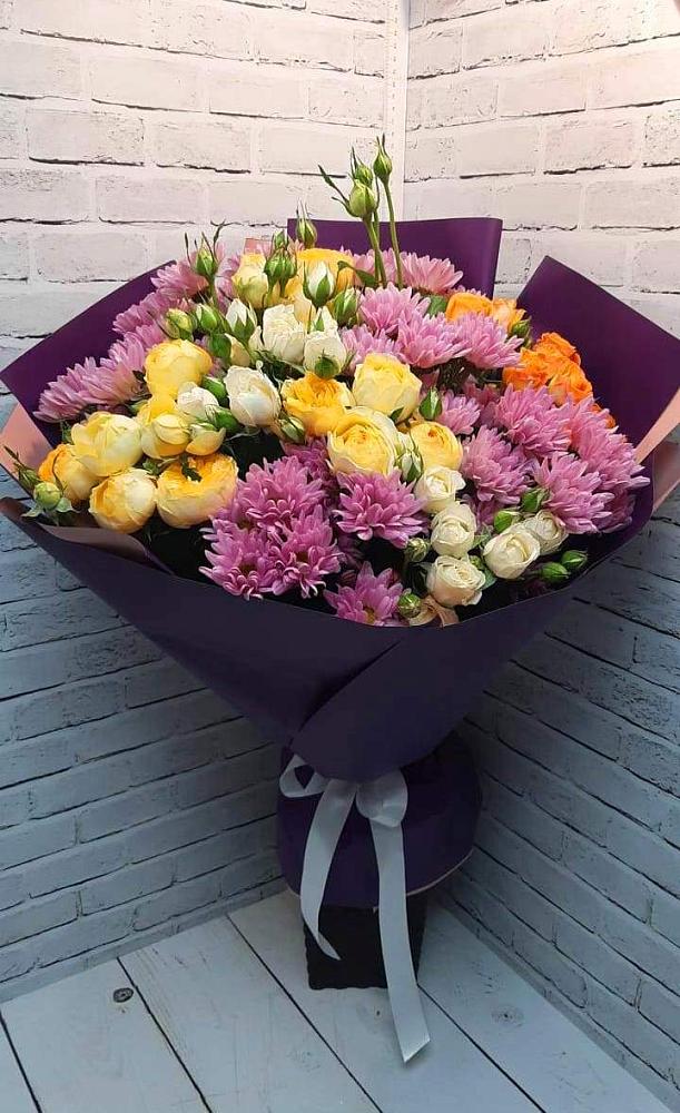 Букет цветов из: Хризантемы и Розы в Степном
