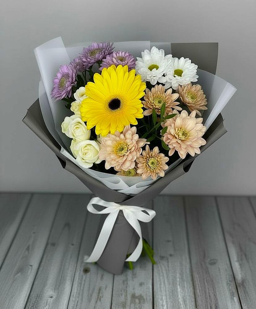 Букет цветов из: Розы, Герберы и Хризантемы в Степном