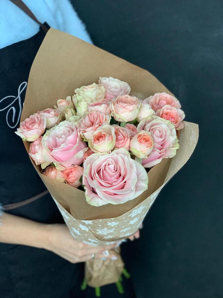 Букет цветов из: Хризантемы и Розы в Степном