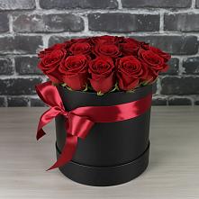 Цветочная композиция из Розы в шляпной коробке в Степном